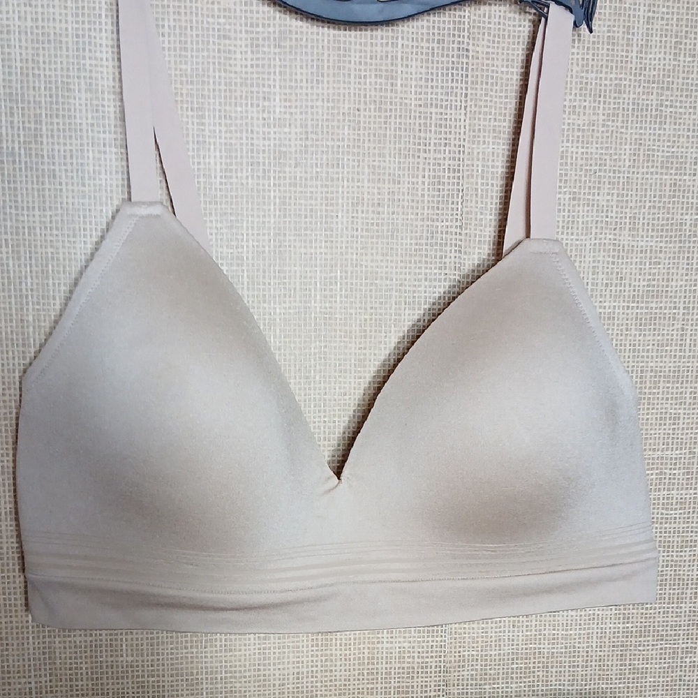 Seamless Beige Comfort Bra